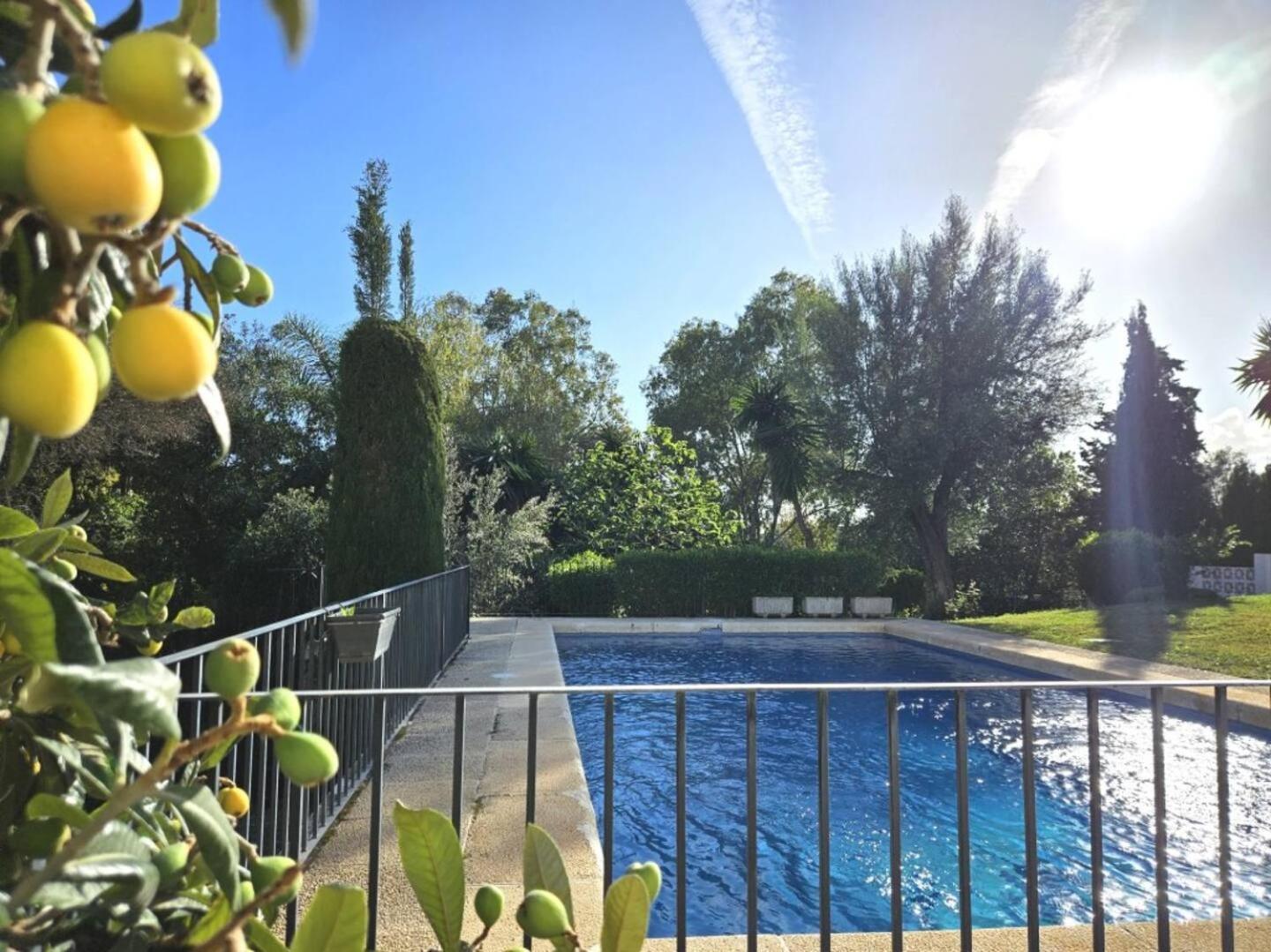 Pass The Keys Con Piscina En Marbella